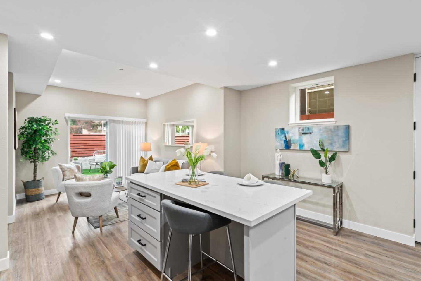 South San Francisco, CA 94080,645 Baden Avenue #5
