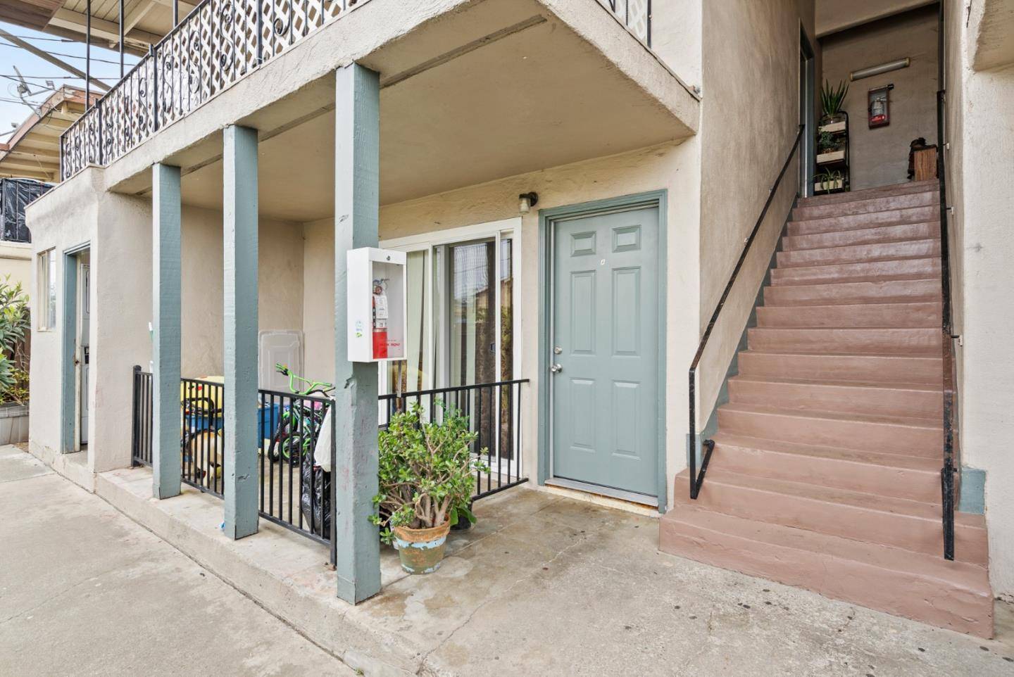 San Jose, CA 95124,1799 Bradford Way