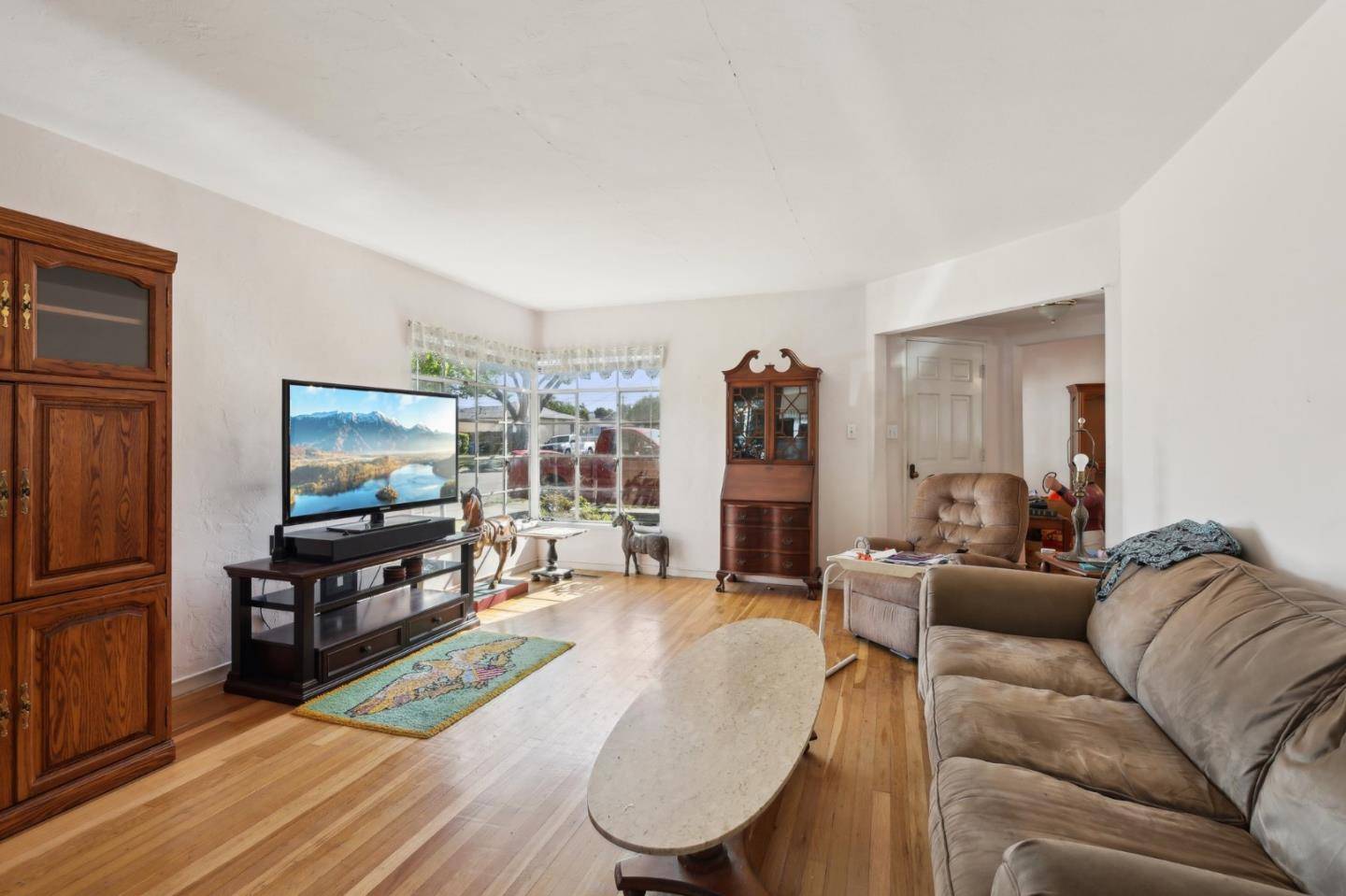 Castro Valley, CA 94546,22075 Baywood Avenue