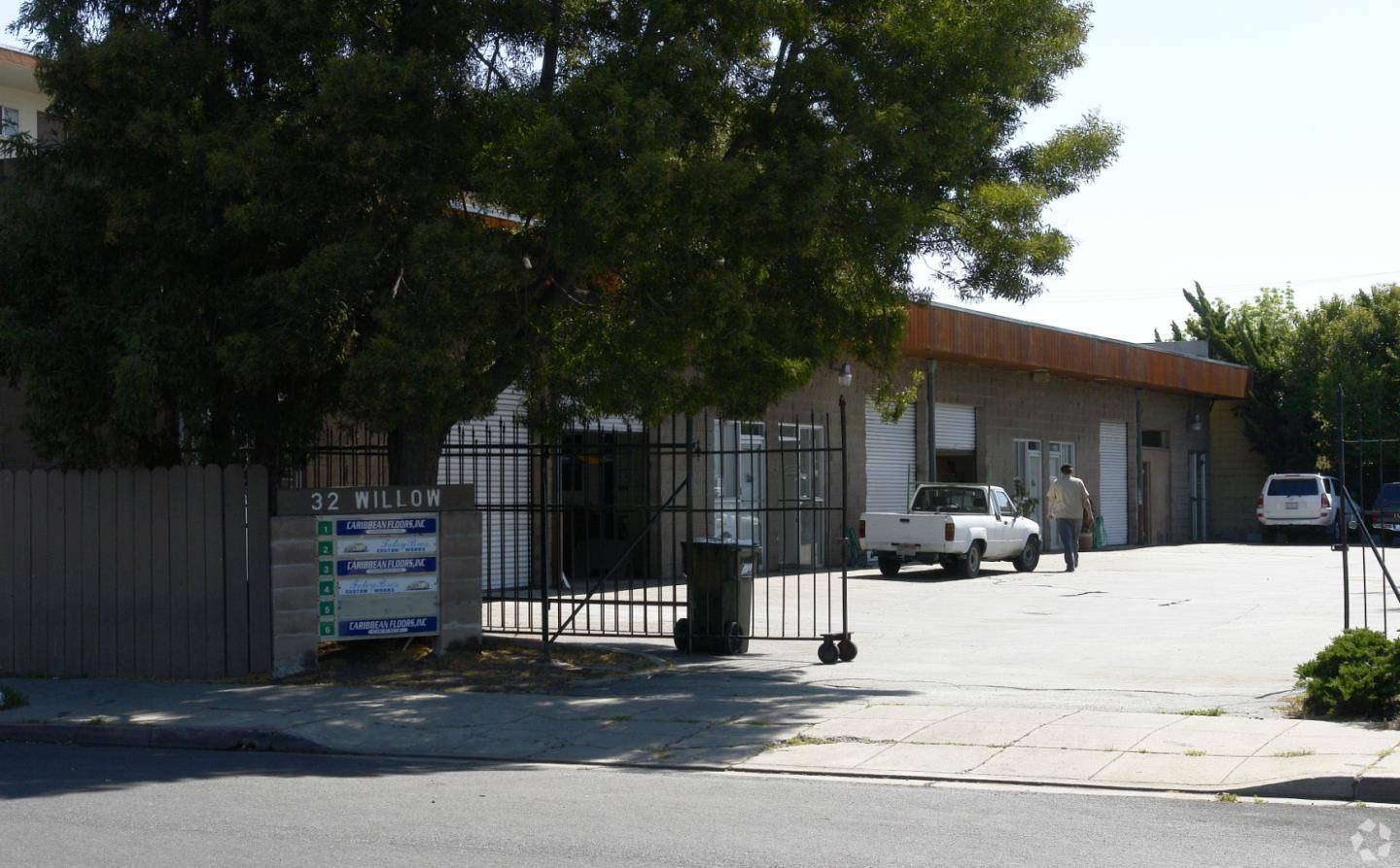Redwood City, CA 94063,32 Willow Street