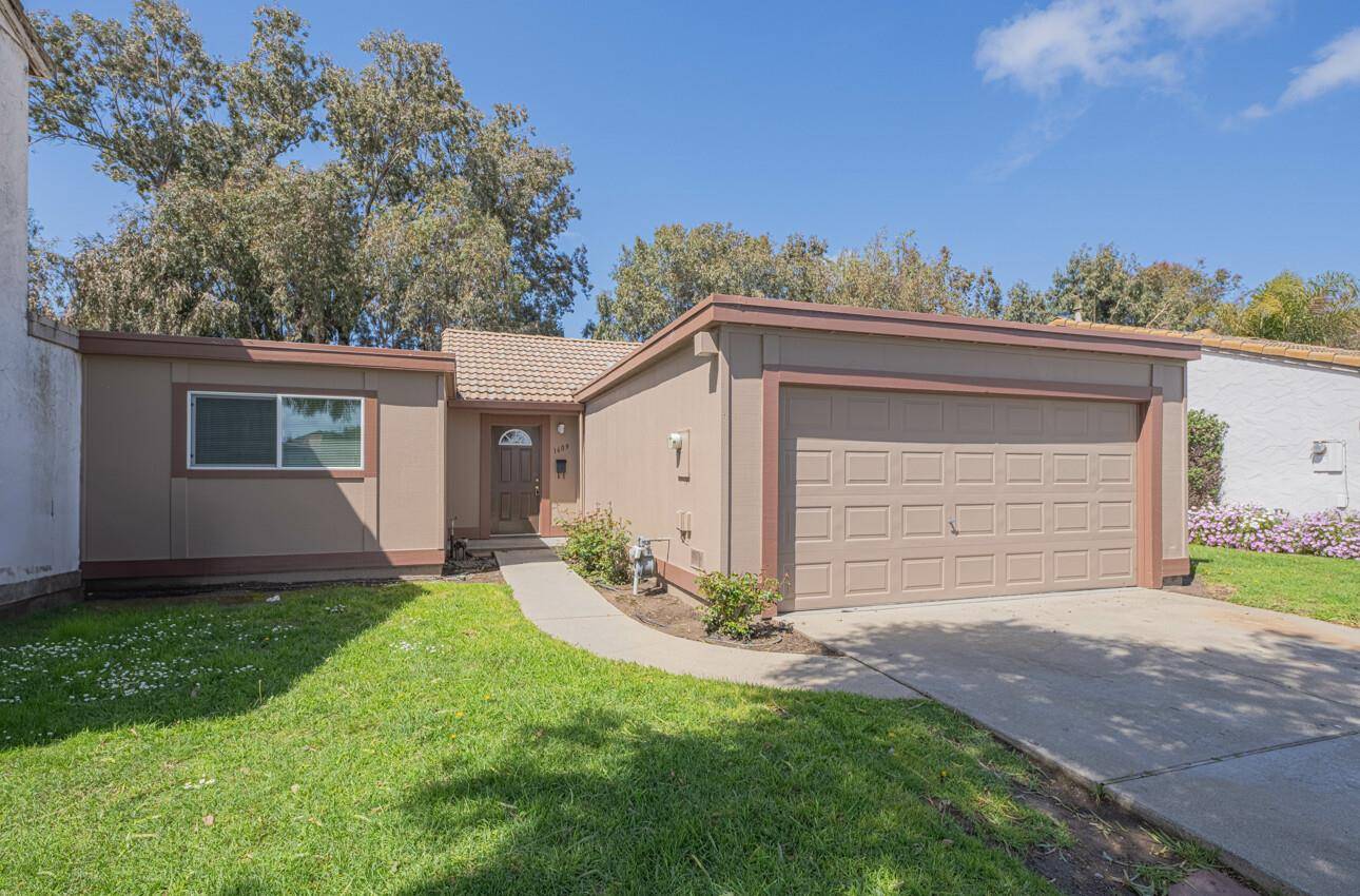 Salinas, CA 93906,1609 Cadiz Circle