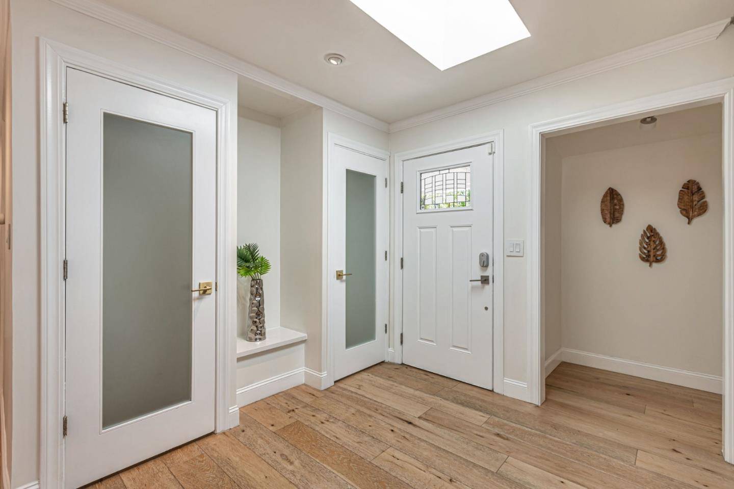 San Jose, CA 95128,658 S Daniel Way