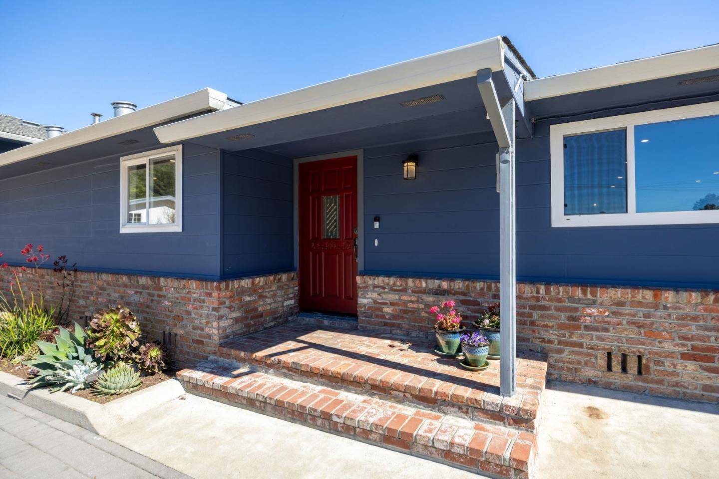 Half Moon Bay, CA 94019,840 Frenchmans Creek Road