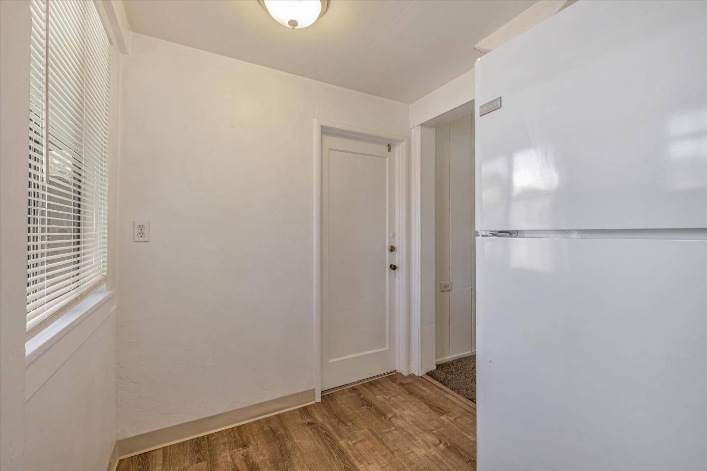 Santa Cruz, CA 95062,2735-2737 Soquel Avenue