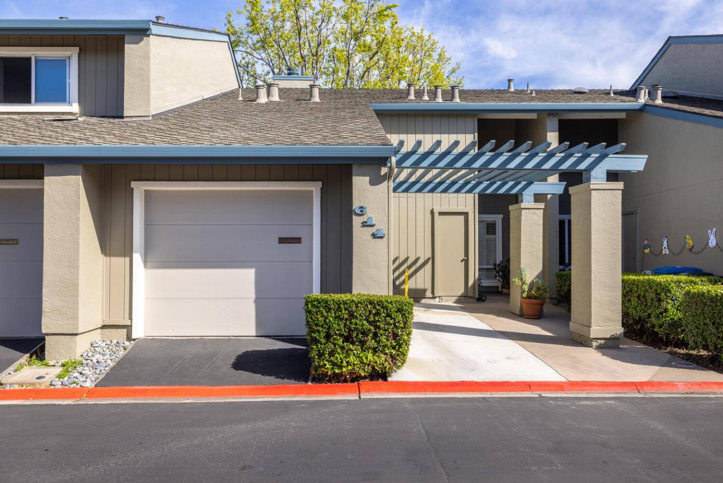Foster City, CA 94404,614 Aquarius Lane