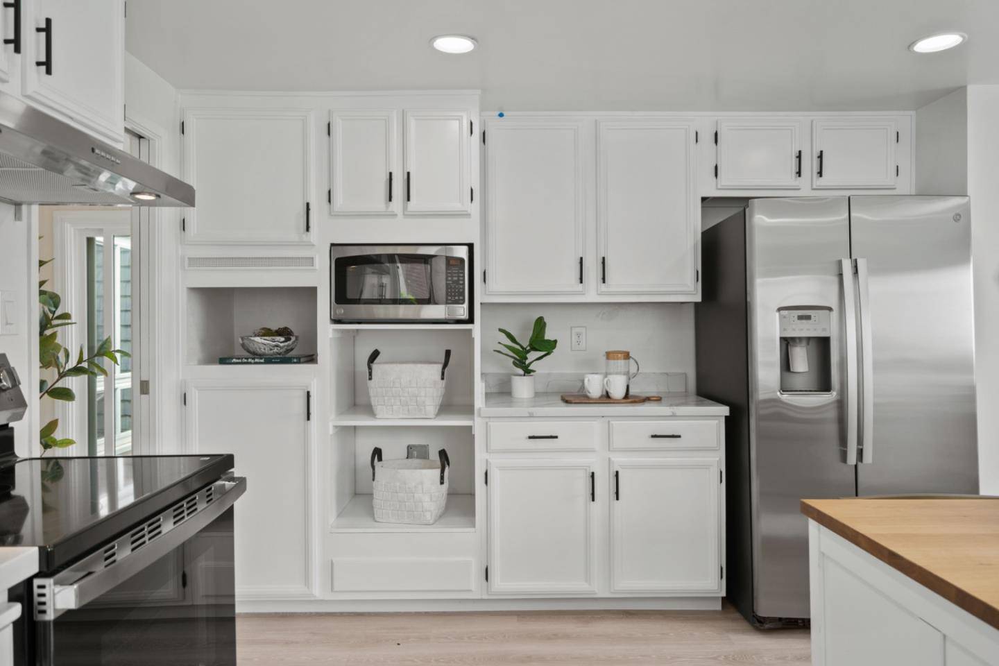 Belmont, CA 94002,2617 Hastings Drive