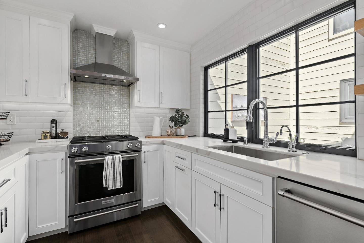 Los Gatos, CA 95032,109 Lorain Place