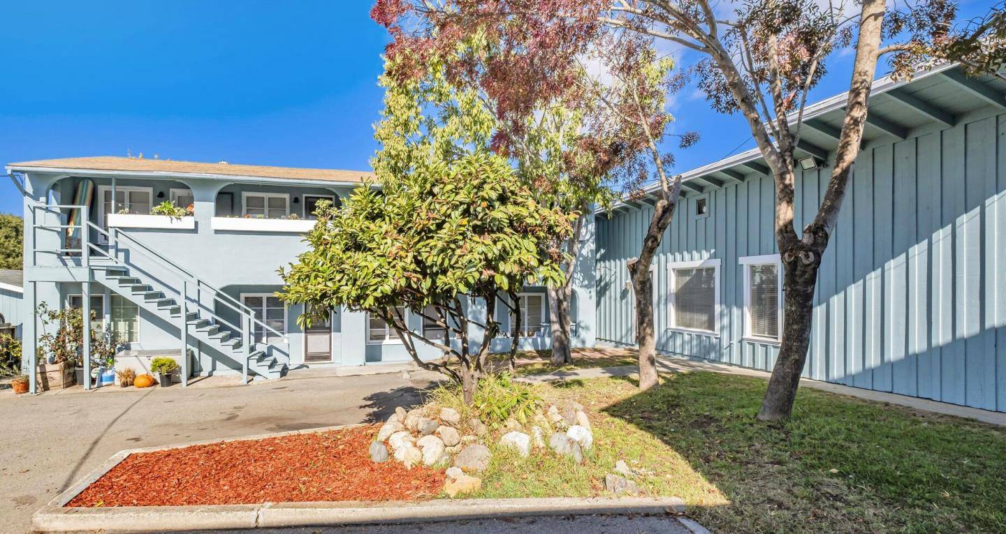 Santa Cruz, CA 95062,2735-2737 Soquel Avenue