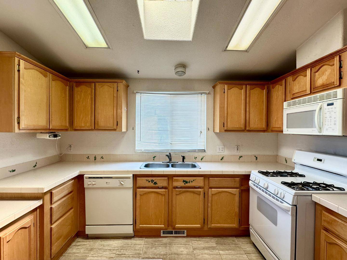 San Jose, CA 95111,411 Lewis Road #315