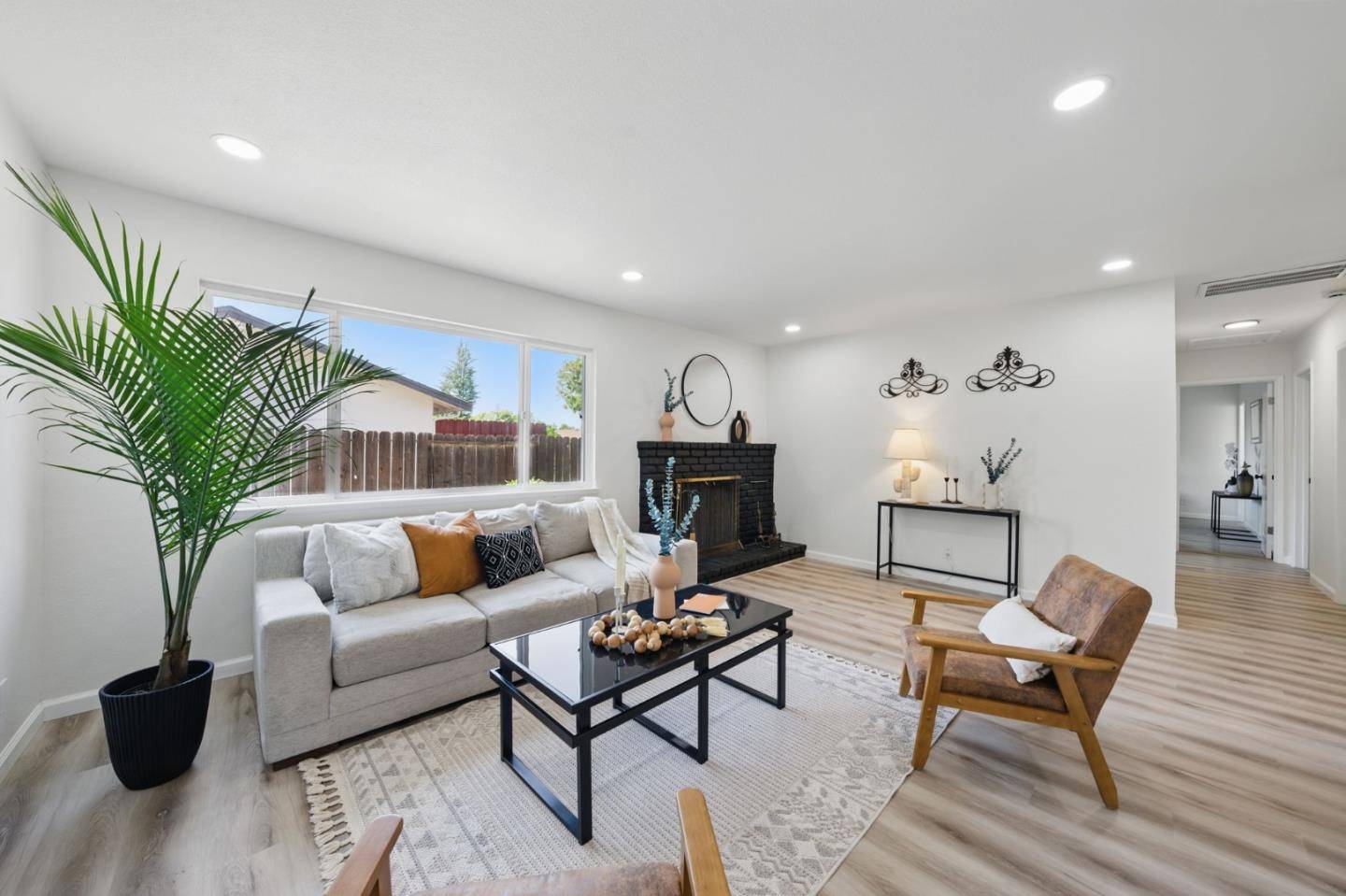 Concord, CA 94521,1693 Greentree Drive