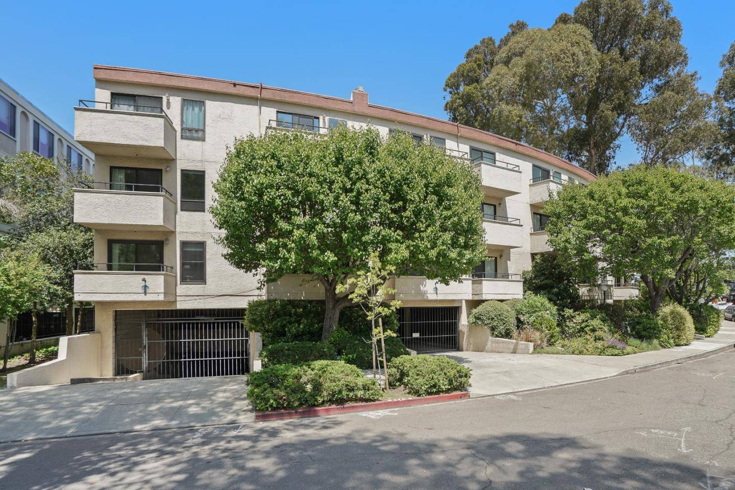 Burlingame, CA 94010,1500 Willow Avenue #301