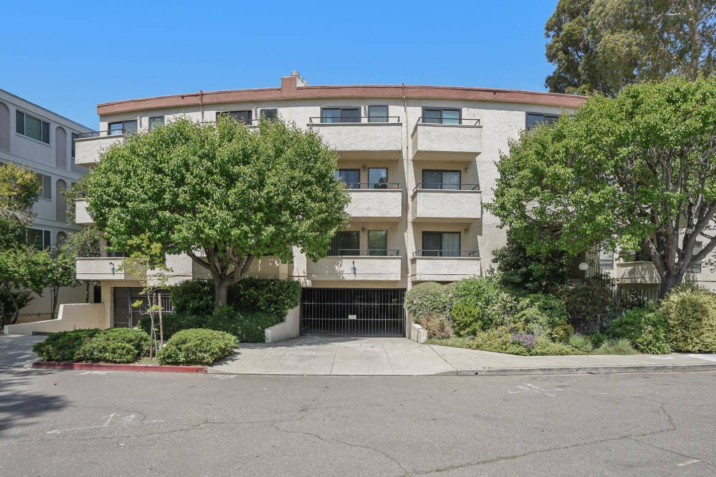 Burlingame, CA 94010,1500 Willow Avenue #301