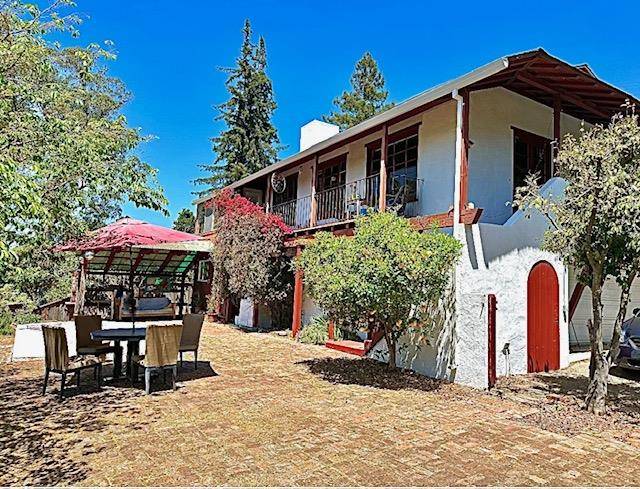 Oakland, CA 94611,1881 Drake Drive