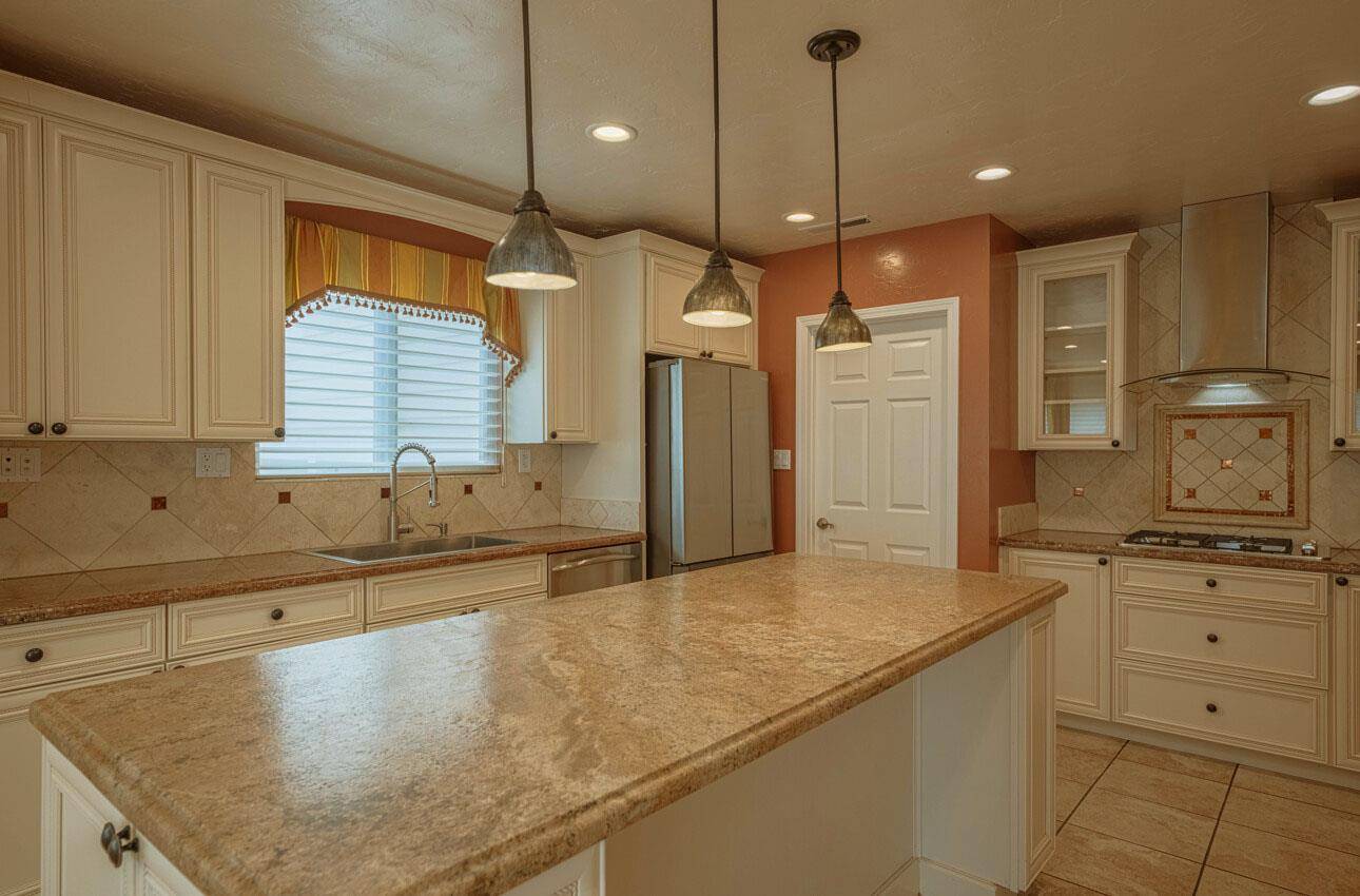 Pacific Grove, CA 93950,330 Stuart Avenue