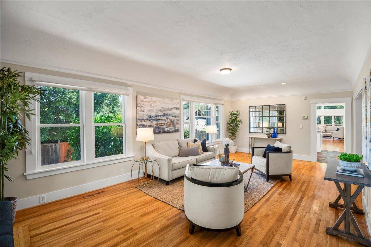 Los Gatos, CA 95030,57 Ellenwood Avenue