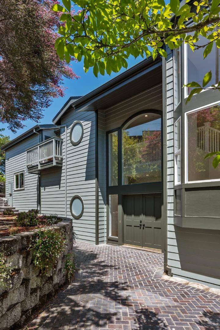 Redwood City, CA 94062,3554 Oak Knoll Drive