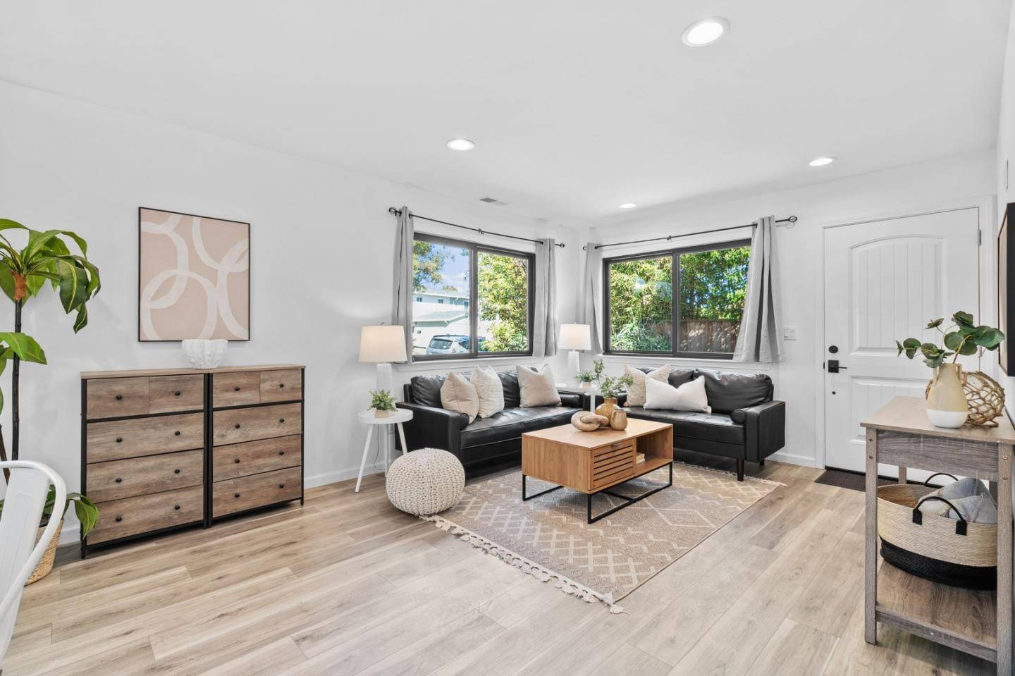 Santa Cruz, CA 95060,1131 Walk Circle