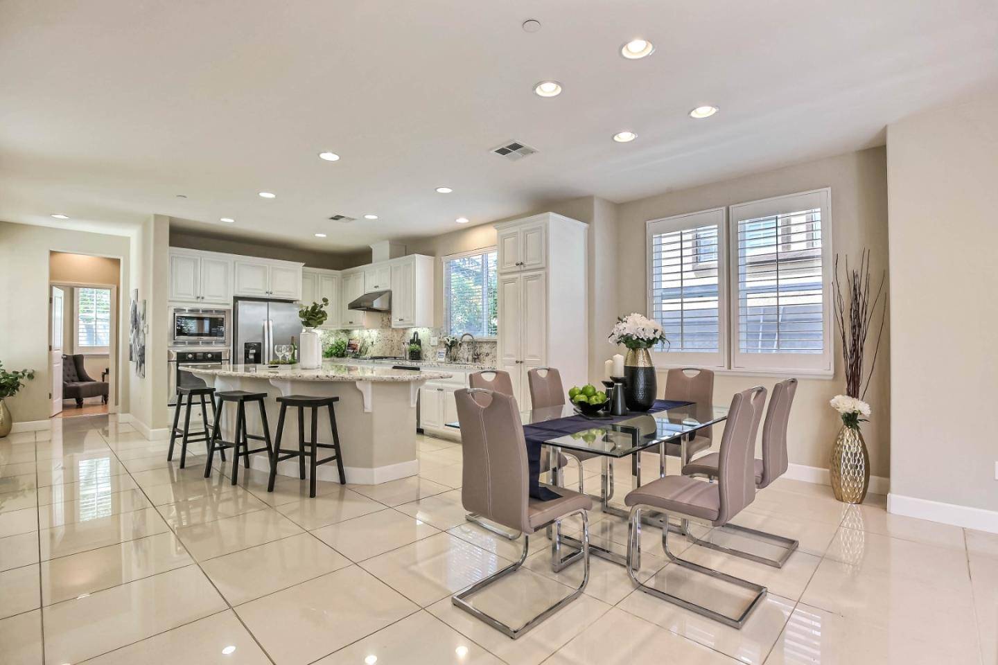 San Jose, CA 95135,3263 La Rochelle Way
