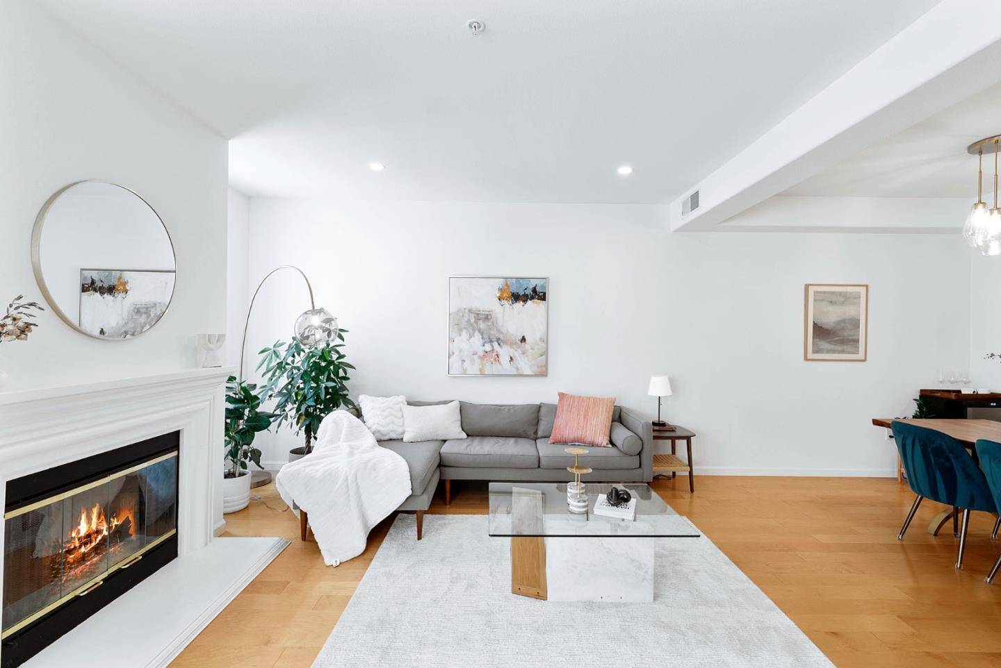 San Mateo, CA 94403,1951 Ofarrell Street #204