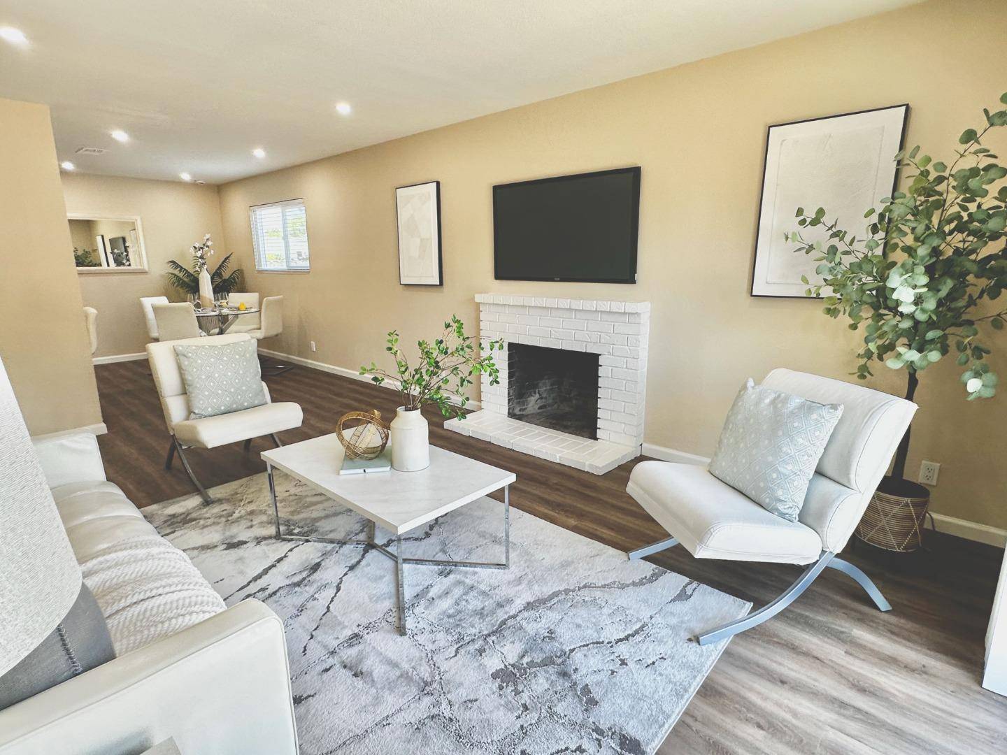 Newark, CA 94560,5906 Saint Paul Drive