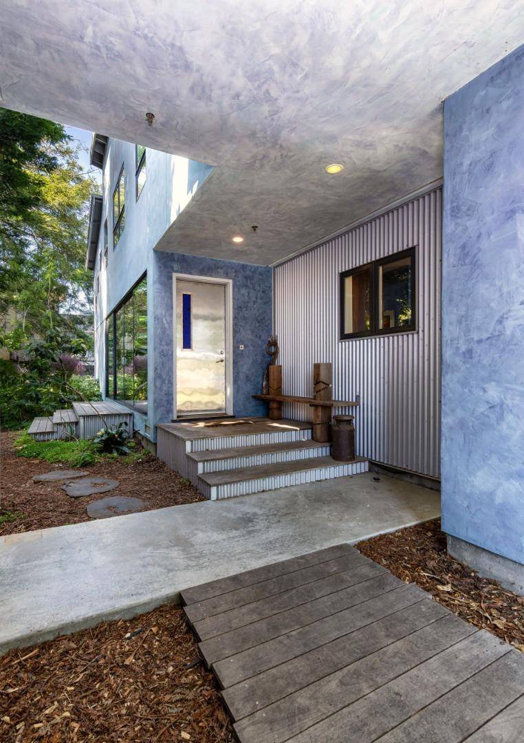 Santa Cruz, CA 95060,240 Sunset Avenue