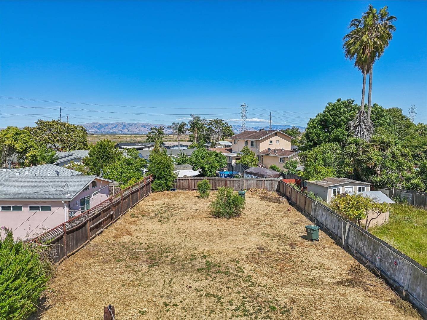 East Palo Alto, CA 94303,108 Lotus Way