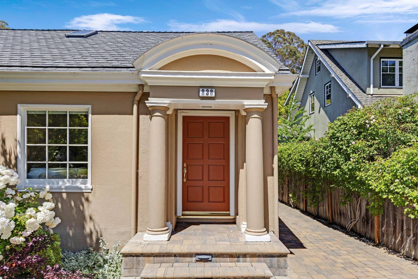 Burlingame, CA 94010,838 Walnut Avenue