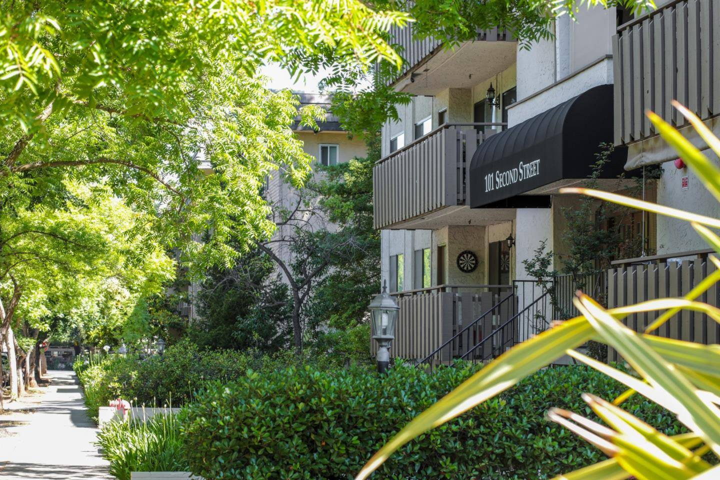 Los Altos, CA 94022,101 2nd Street #2