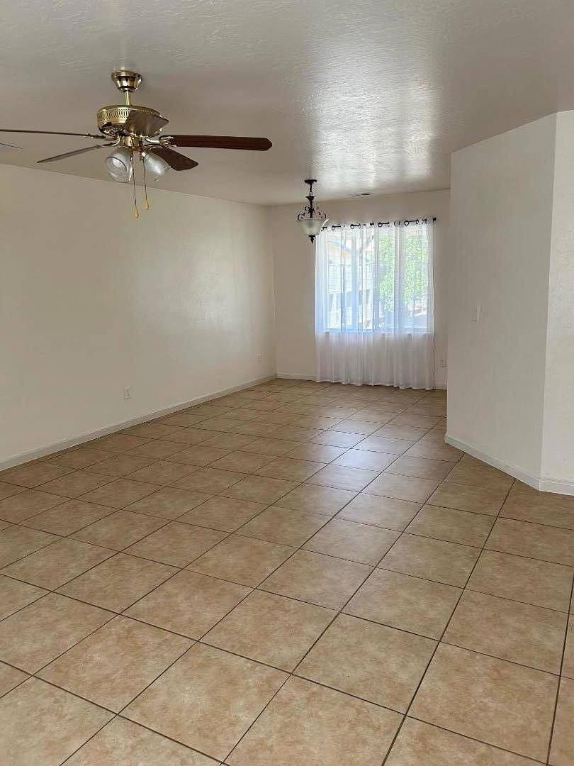 Greenfield, CA 93927,614 Apple Avenue