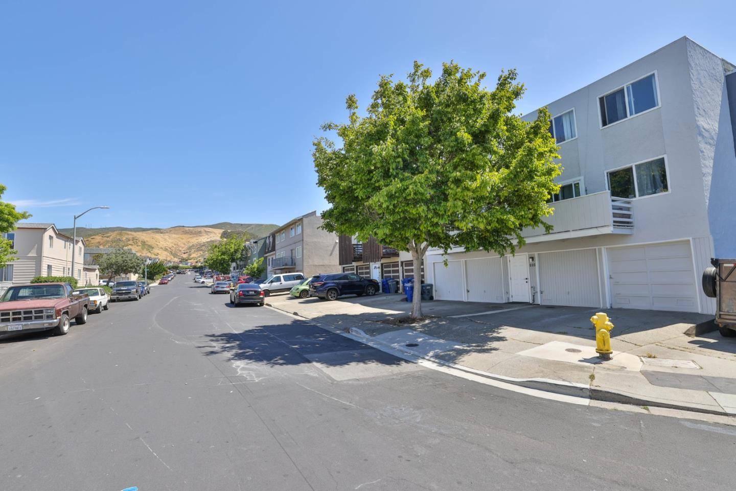 South San Francisco, CA 94080,324 Susie Way