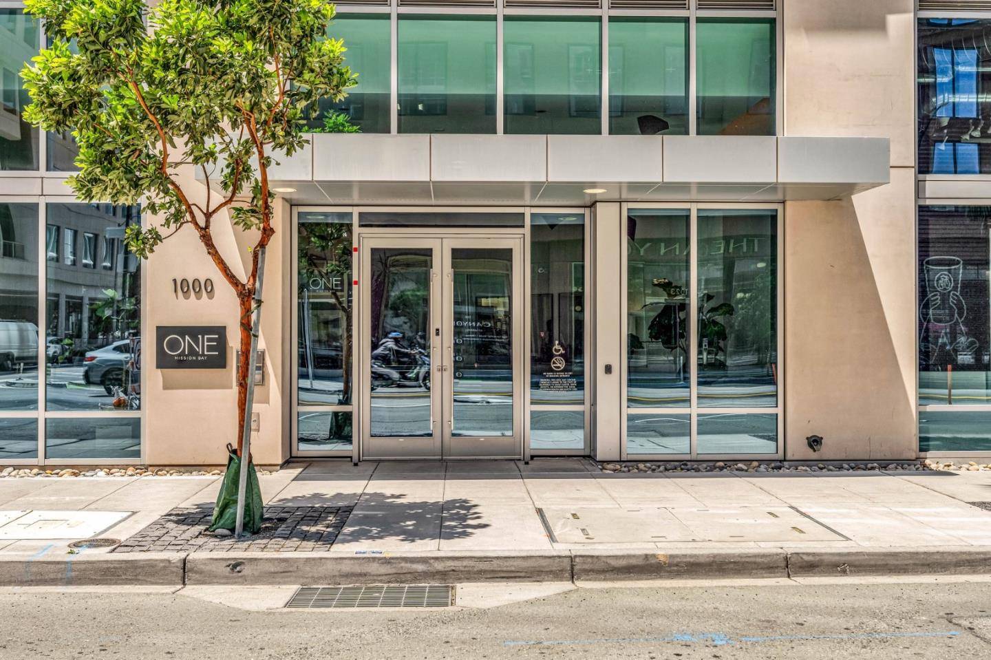 San Francisco, CA 94158,1000 3rd Street #902