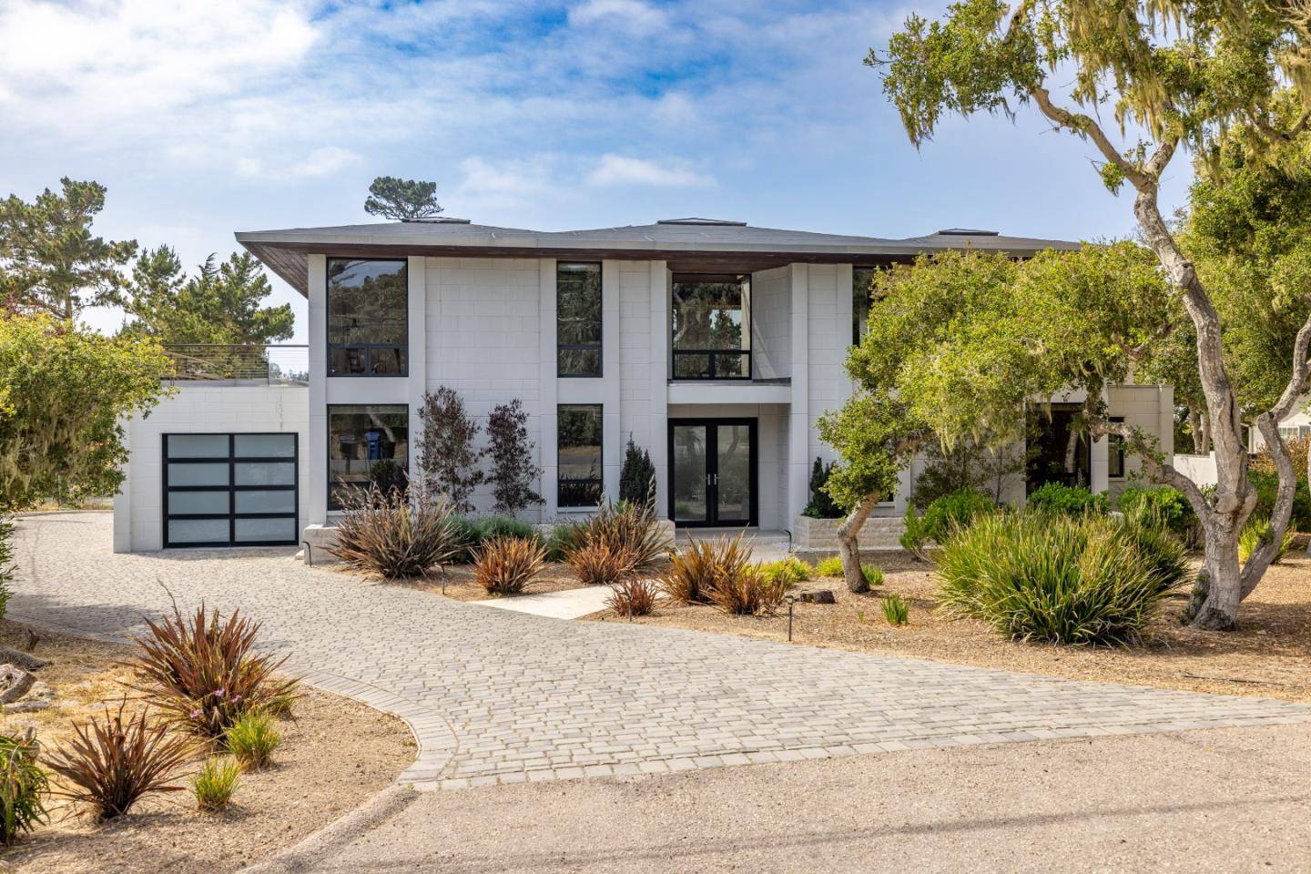 Pebble Beach, CA 93953,2900 Oak Knoll Road