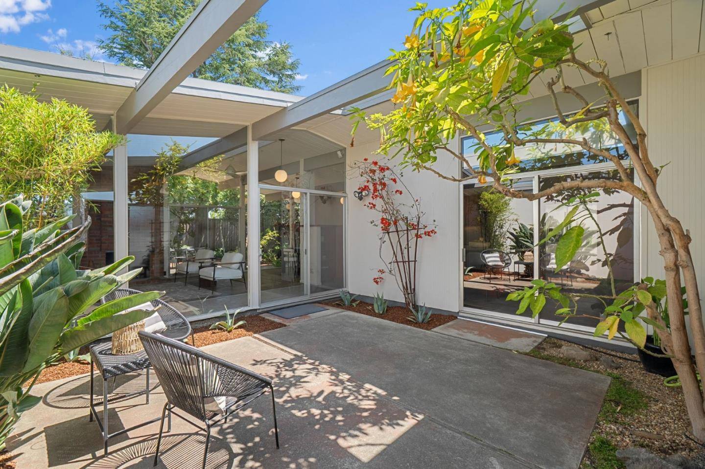 Sunnyvale, CA 94087,747 Duncardine Way