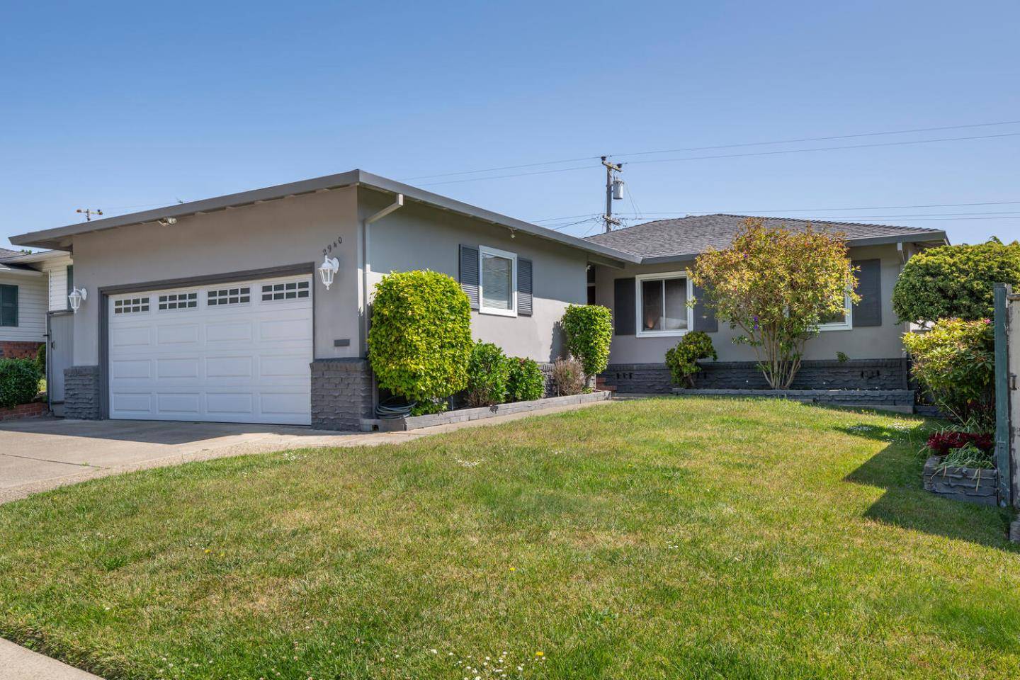 San Bruno, CA 94066,2940 Oakmont Drive