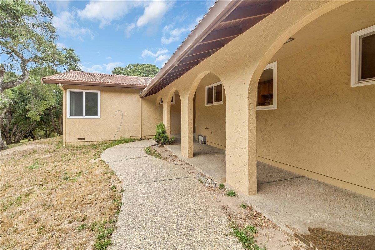 Salinas, CA 93907,19515 Vierra Canyon Road