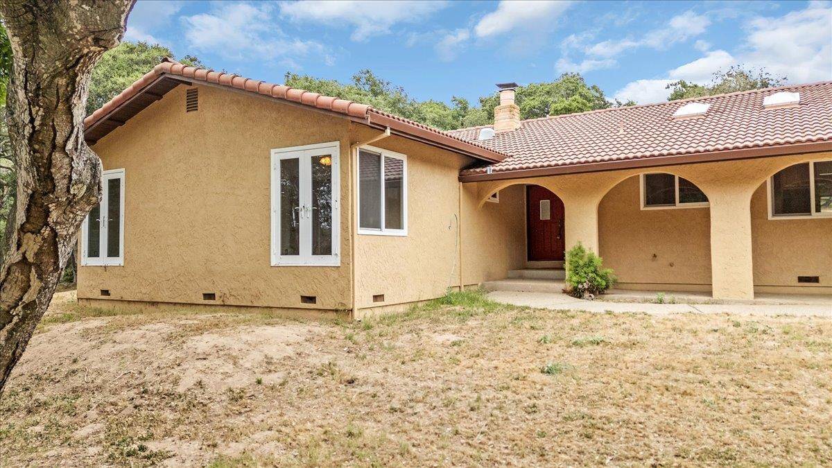 Salinas, CA 93907,19515 Vierra Canyon Road