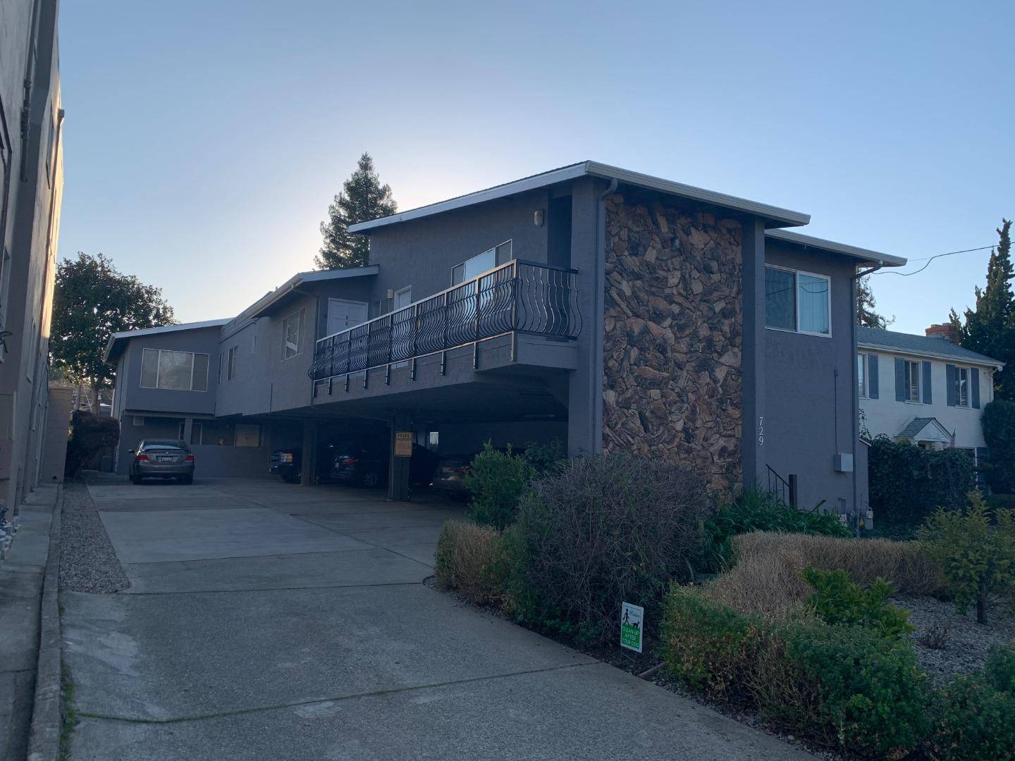 San Mateo, CA 94401,729 Highland Avenue #3