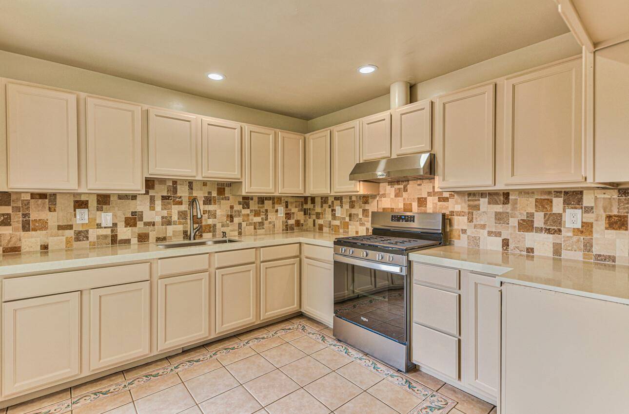 Seaside, CA 93955,1663 Vallejo Street