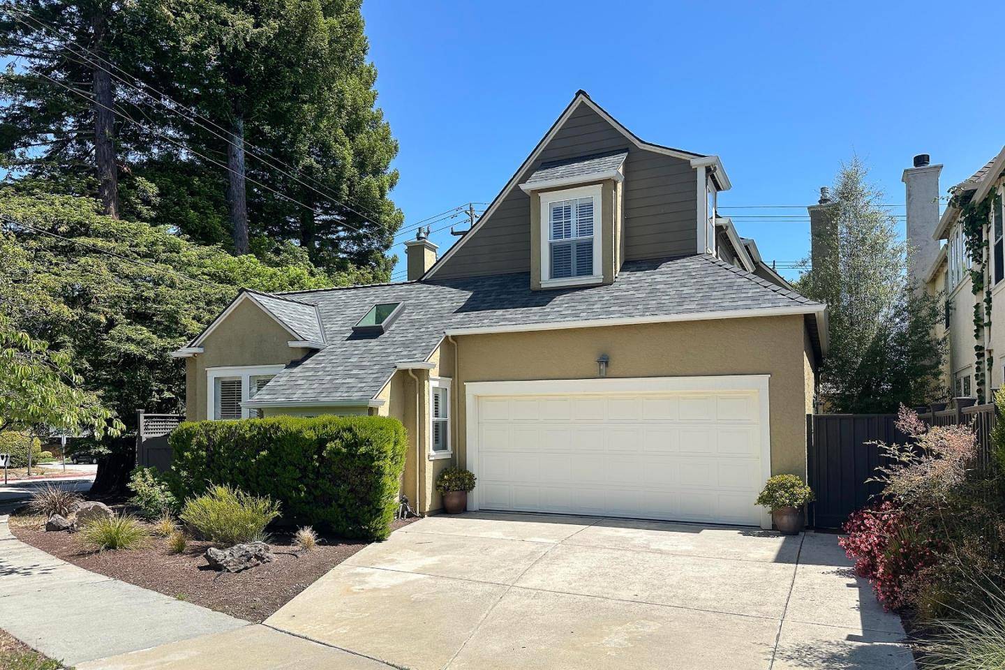 Santa Cruz, CA 95060,332 Meder Street