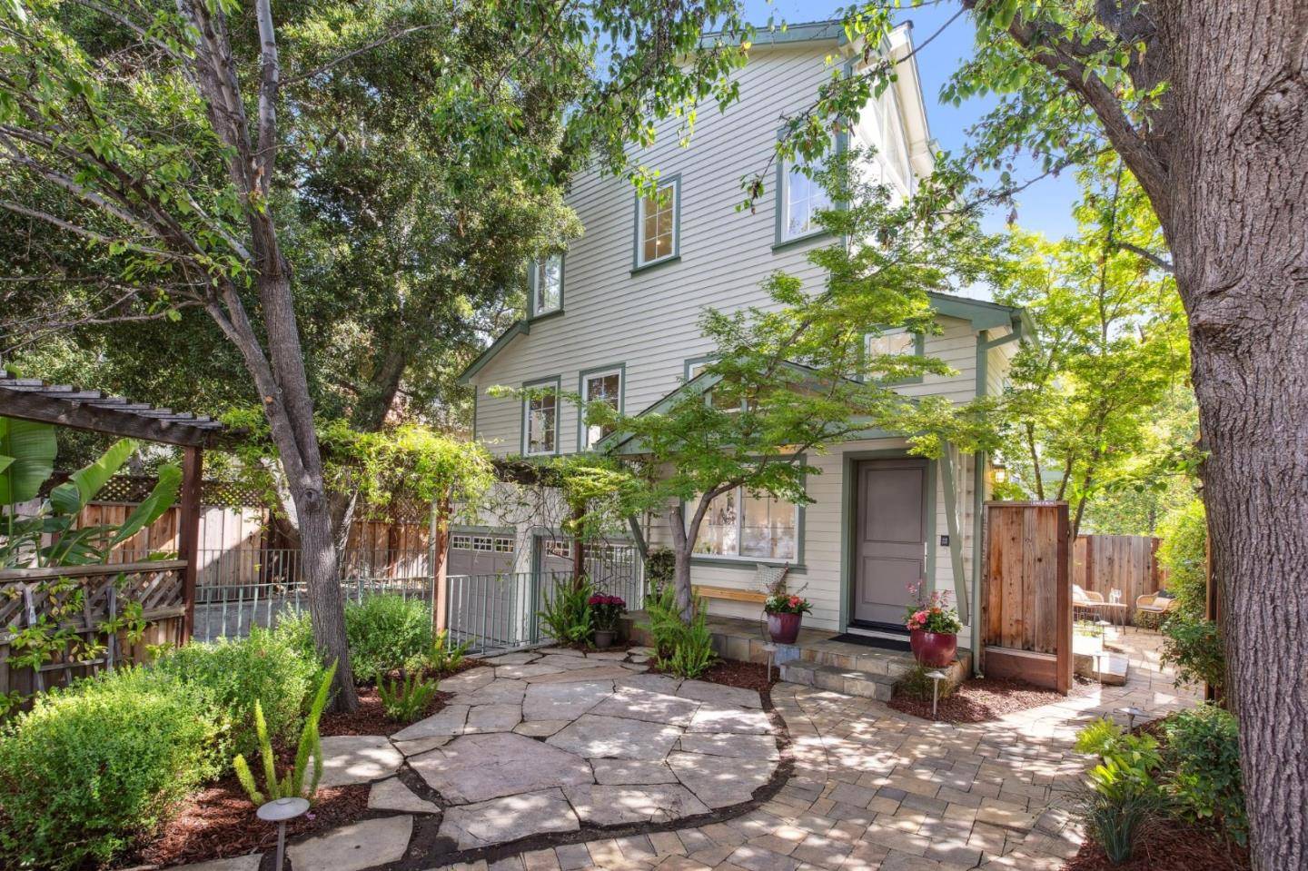 Los Altos, CA 94022,106 Second Street