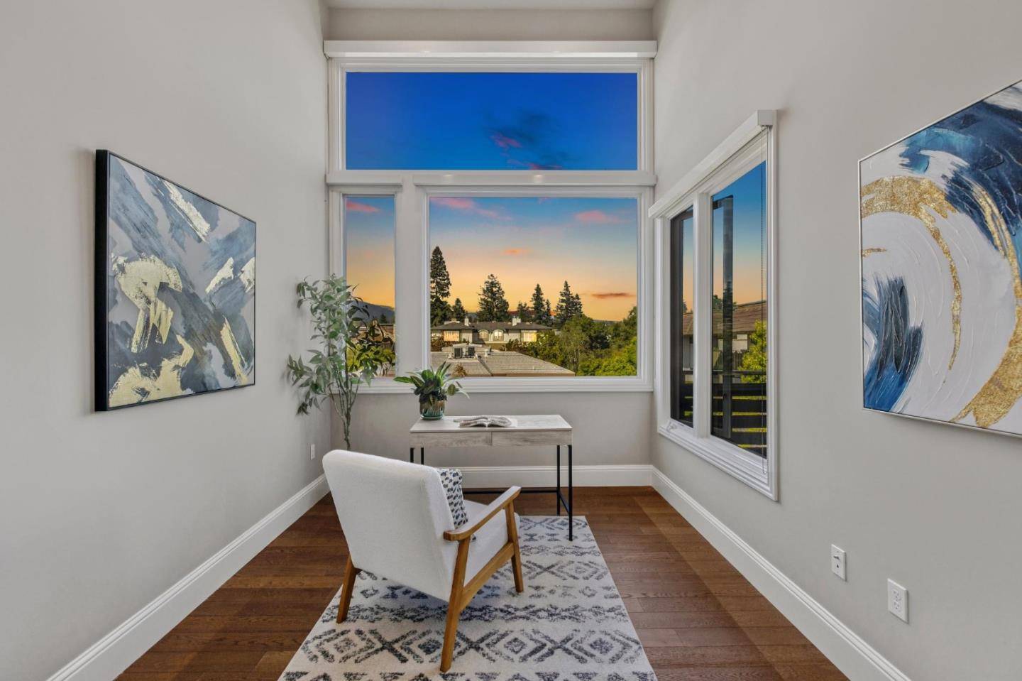 Los Altos, CA 94022,86 3rd Street #304