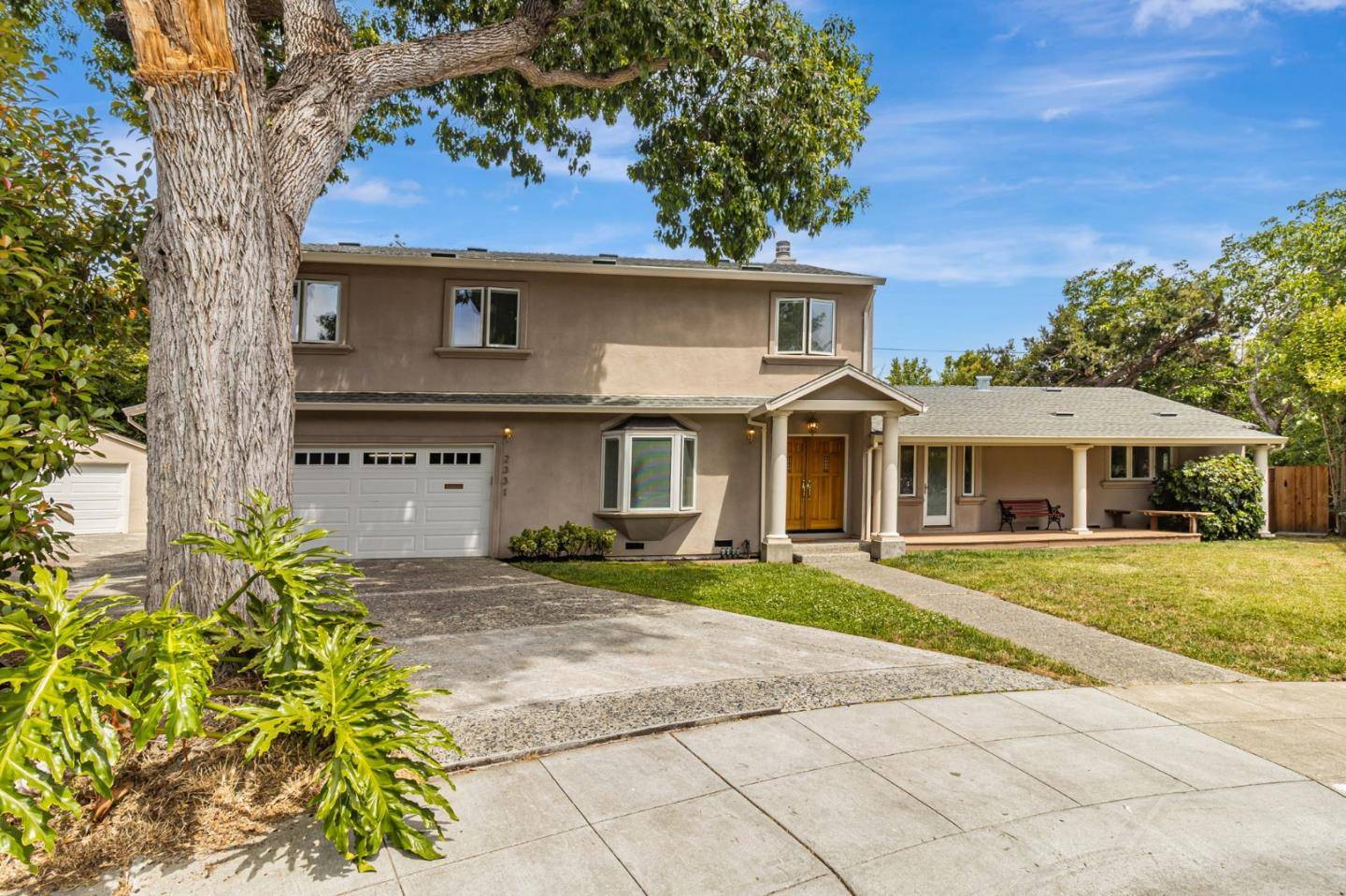 Palo Alto, CA 94303,2331 Carmel Drive