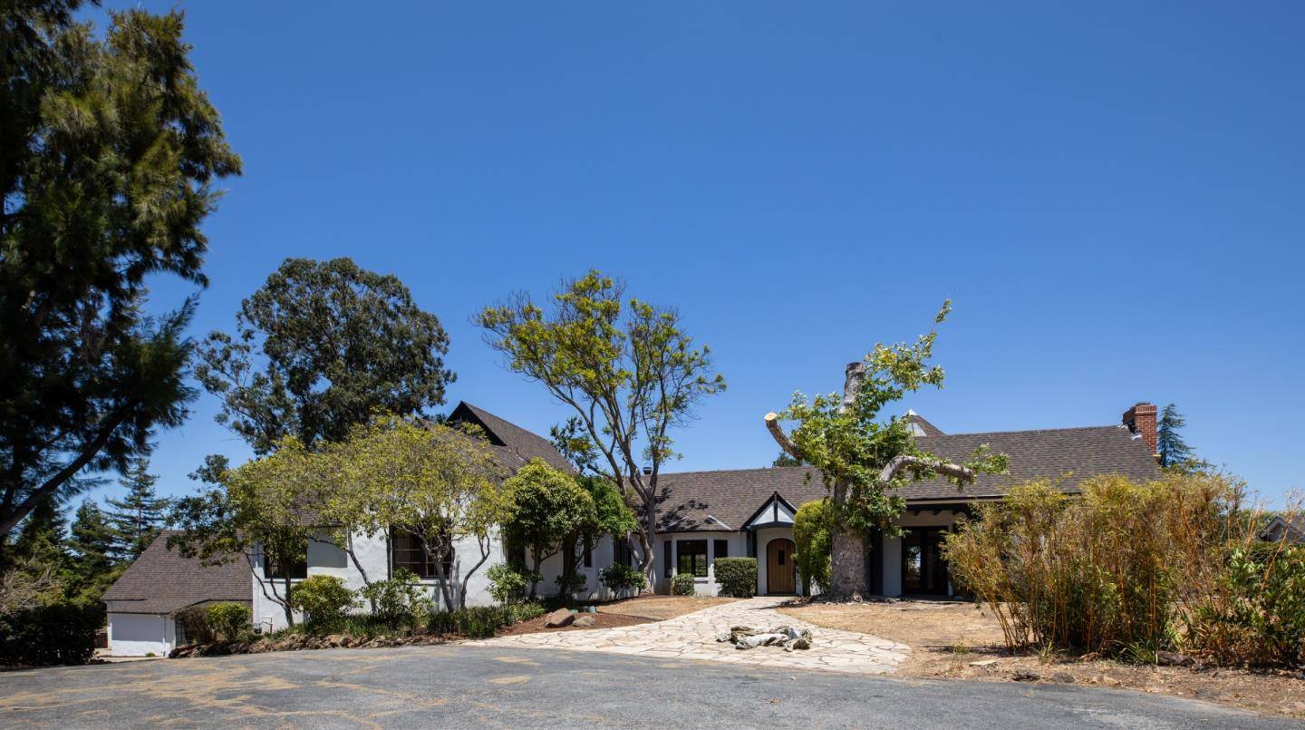 Los Altos Hills, CA 94022,13888 Fremont Pines Lane
