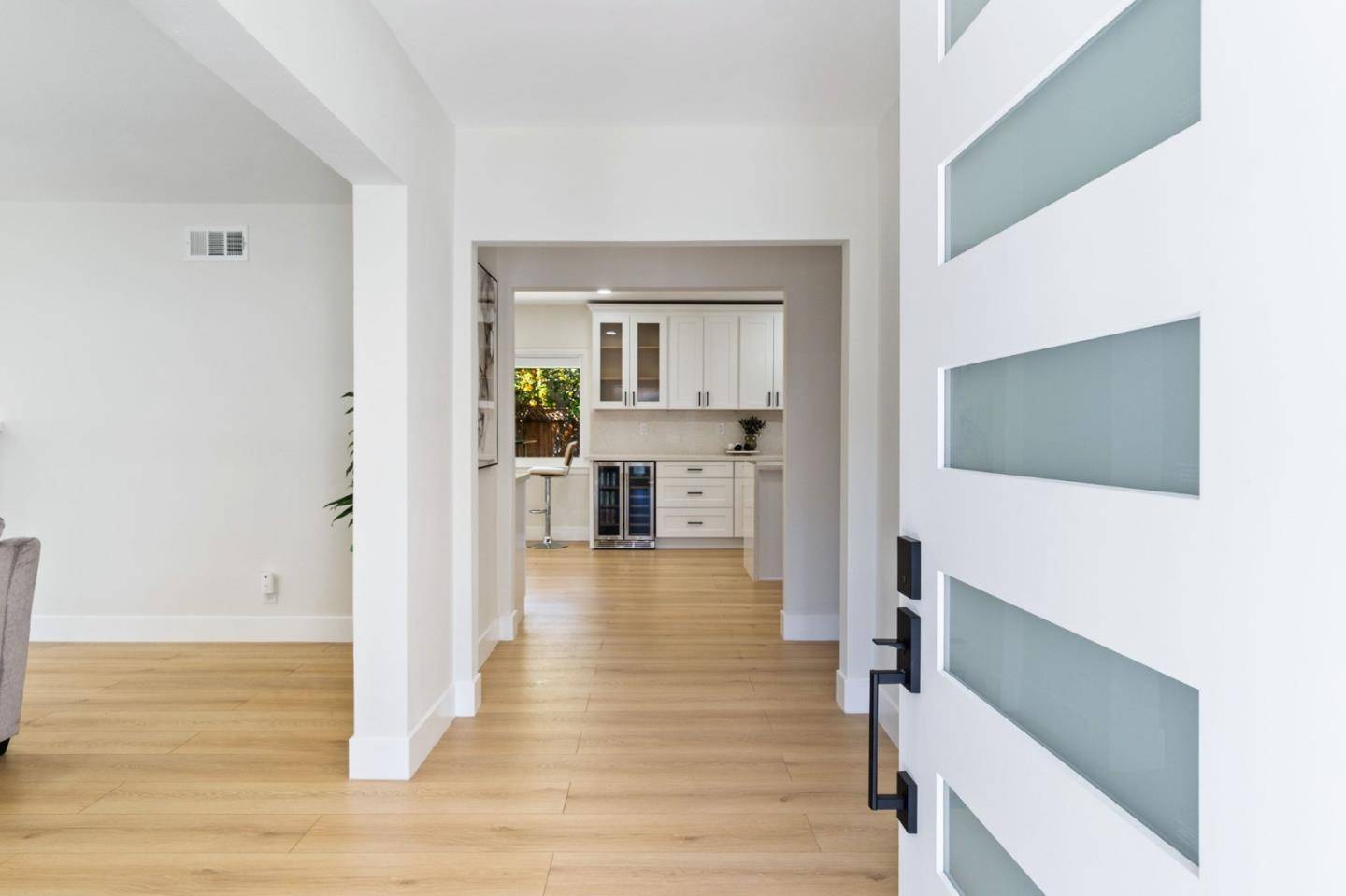 San Jose, CA 95128,1149 S Daniel Way