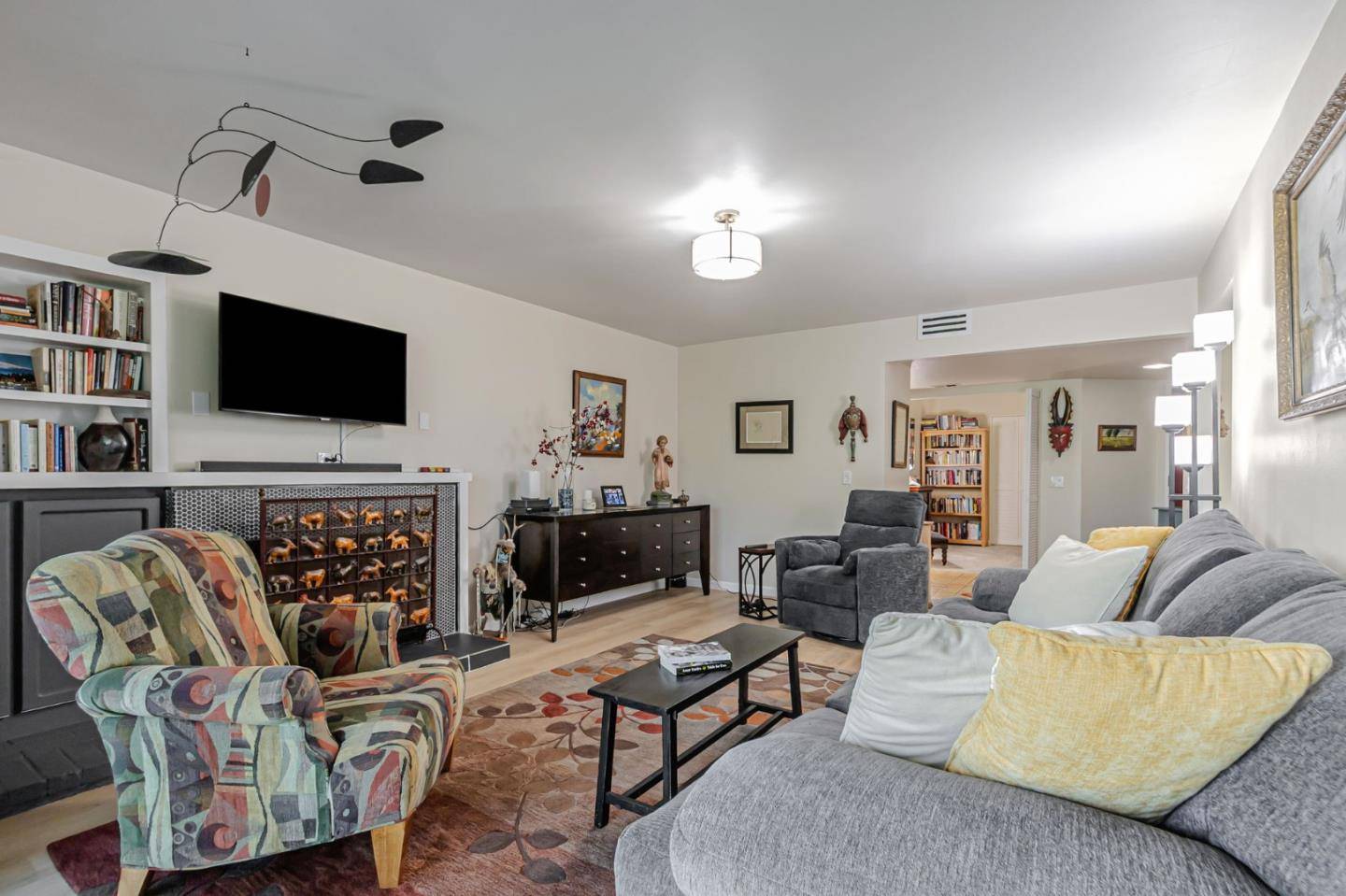 San Jose, CA 95135,8463 Traminer Court