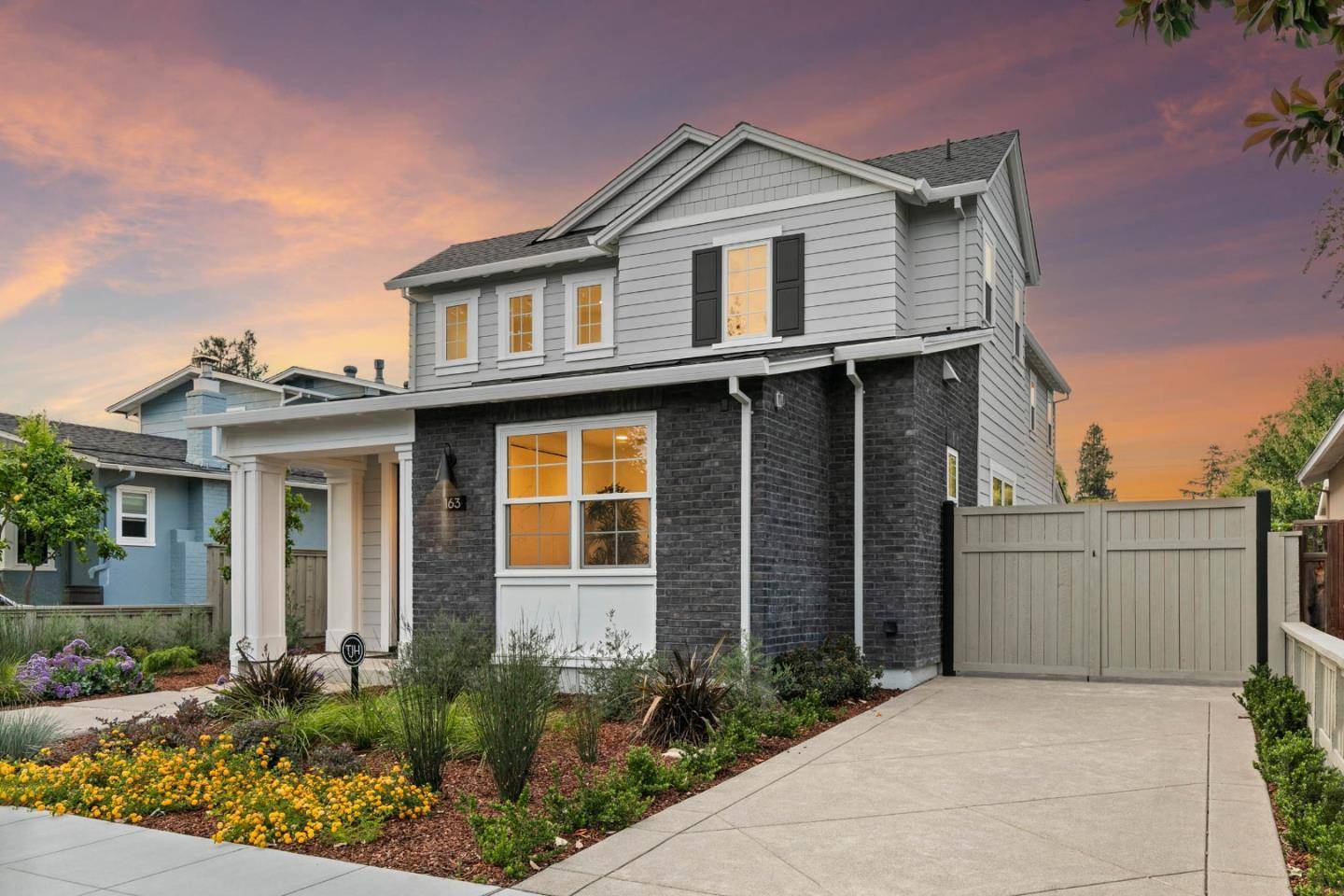 Redwood City, CA 94062,163 Iris Street