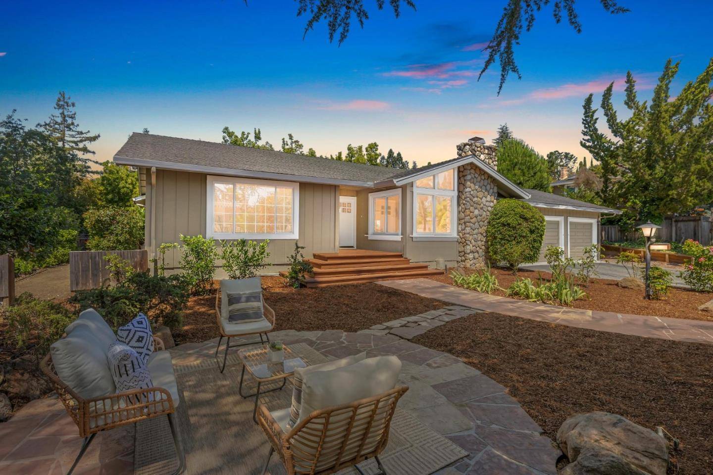Menlo Park, CA 94025,1045 Deanna Drive
