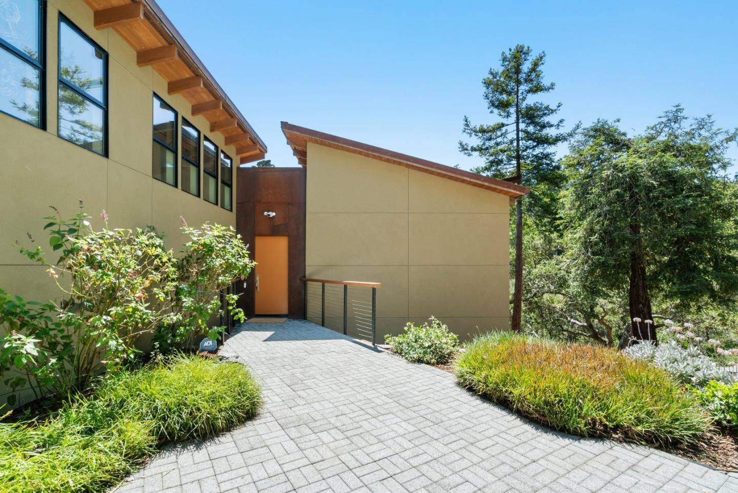 Santa Cruz, CA 95065,3773 Paul Sweet Road