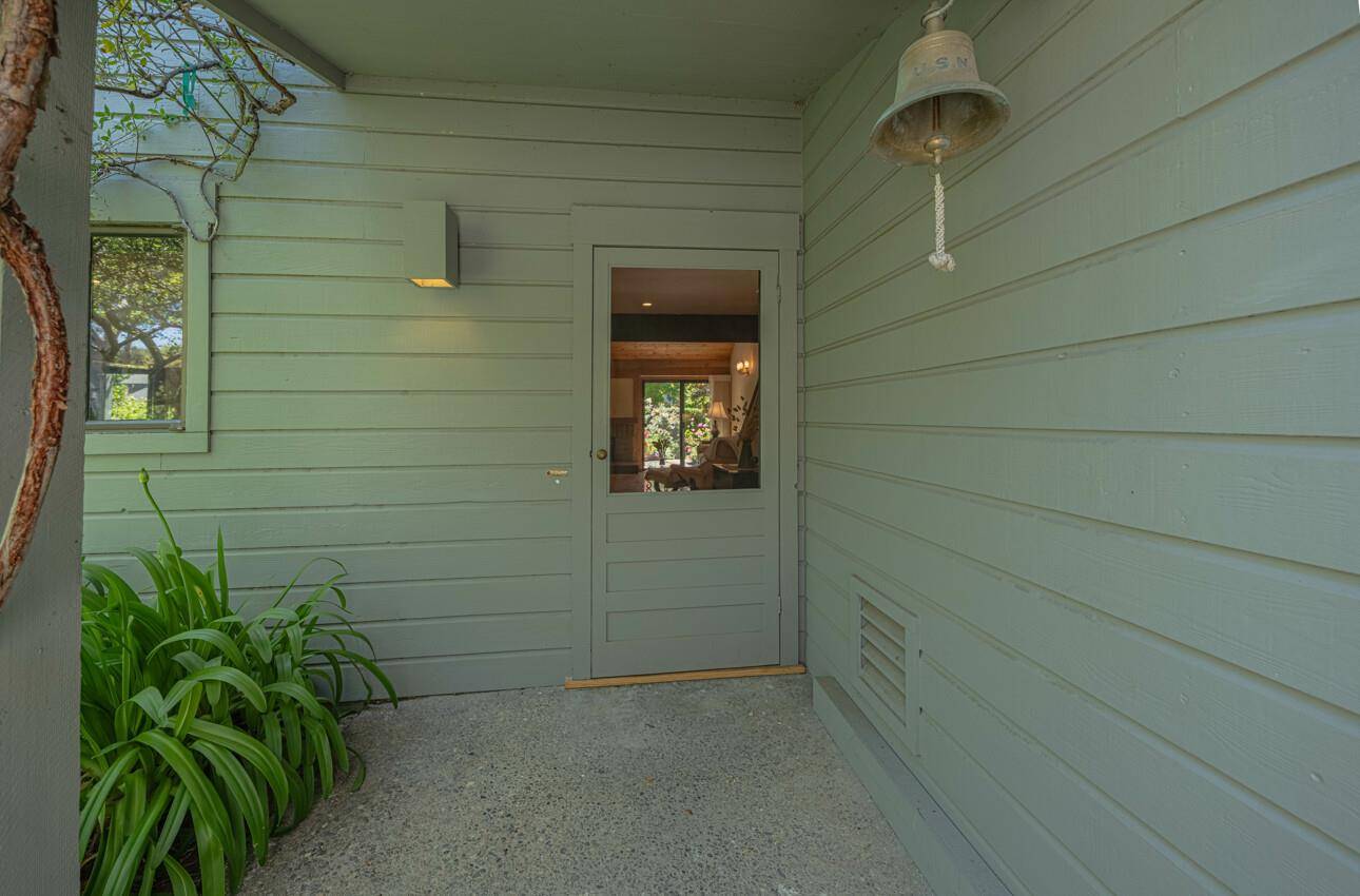Carmel Valley, CA 93924,20 Woodside Place