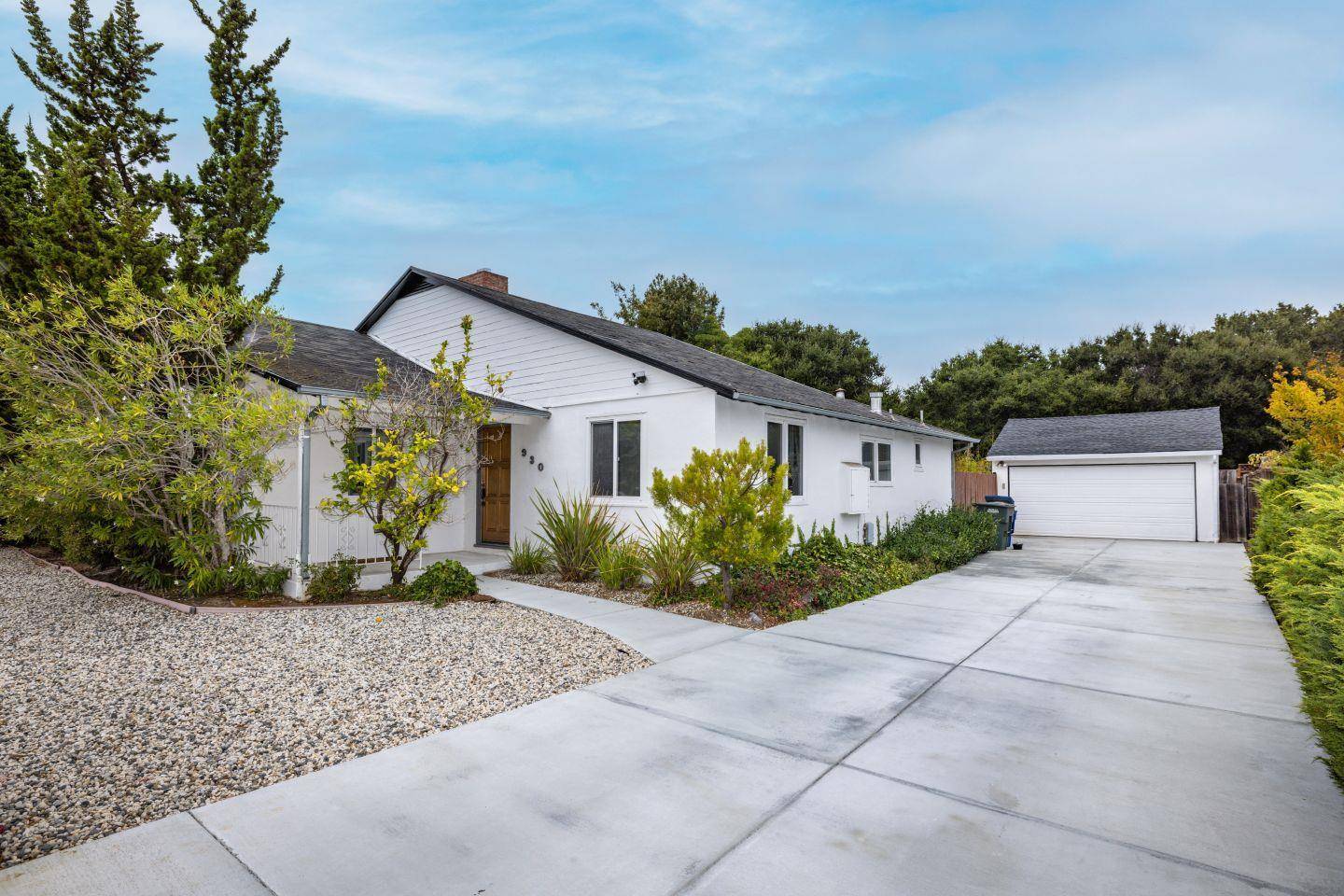 Millbrae, CA 94030,930 Sequoia